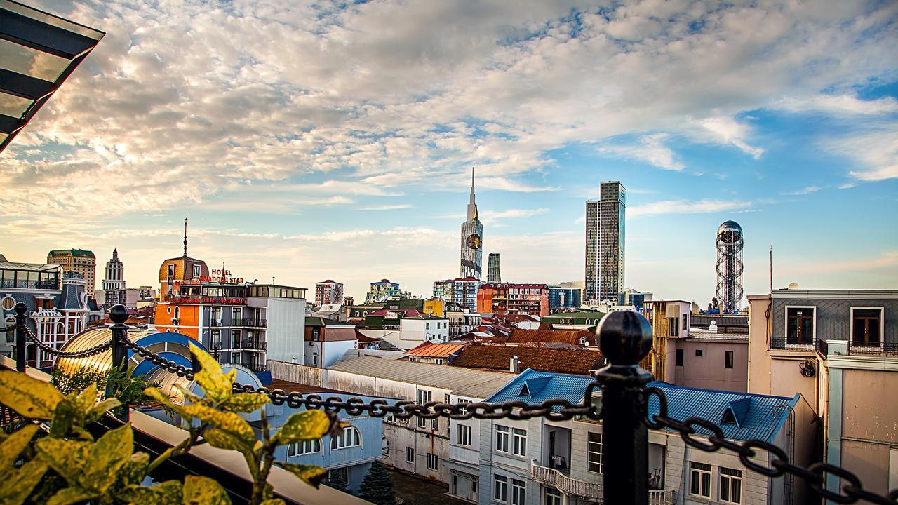 The Admiral Hotel Batumi Exterior photo