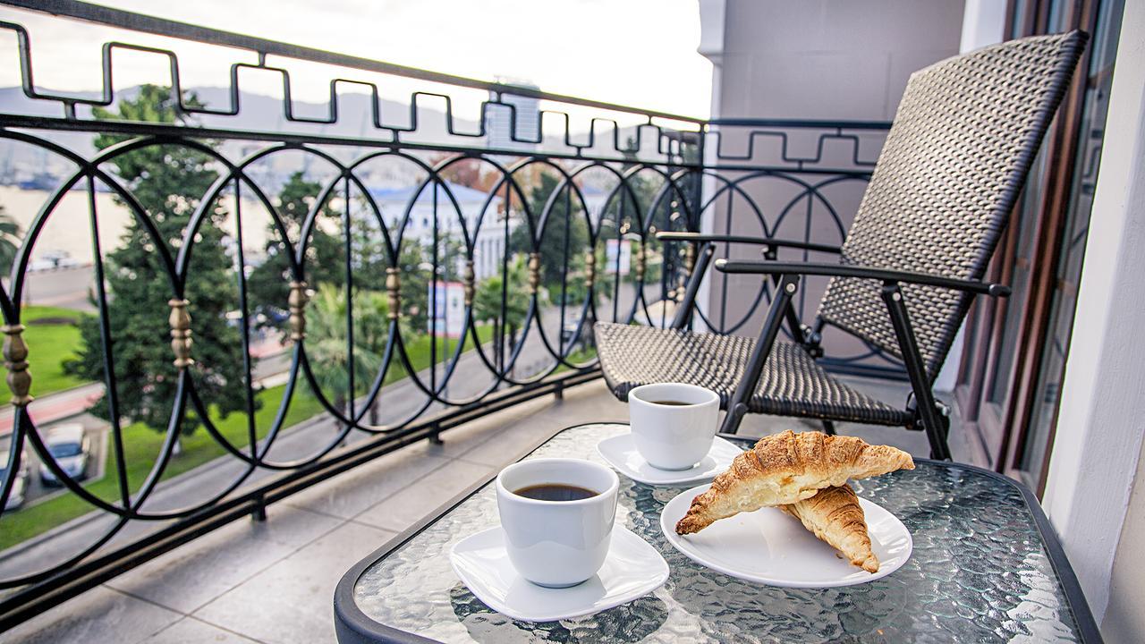 The Admiral Hotel Batumi Exterior photo